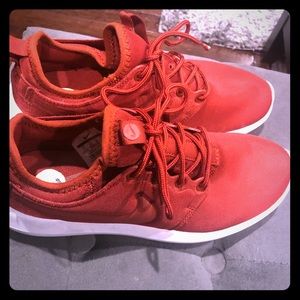 ✨Nike sneakers, lighty used